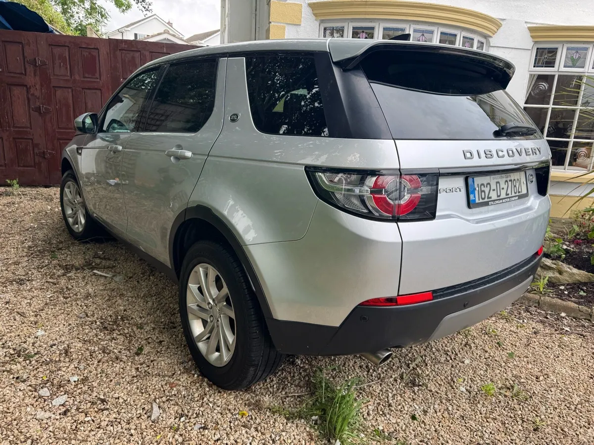 Land Rover - Image 3