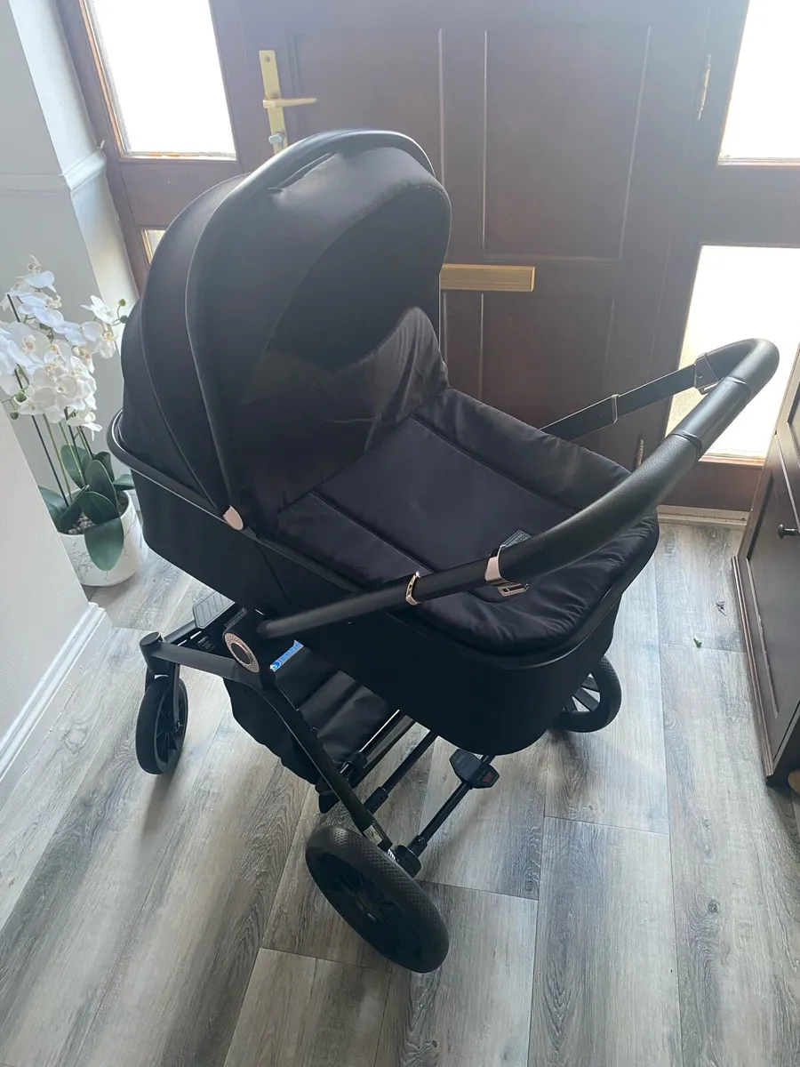 Ickle Bubba Altima Travel System - Image 3