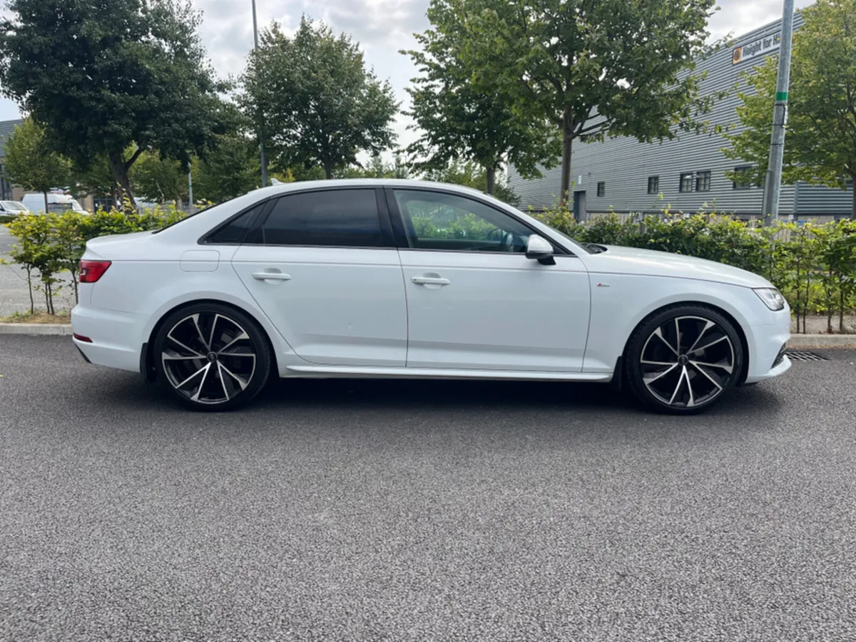 Audi A4 A4 S-LINE *NEW TIMING BELT *BLACK EDITION - Image 4