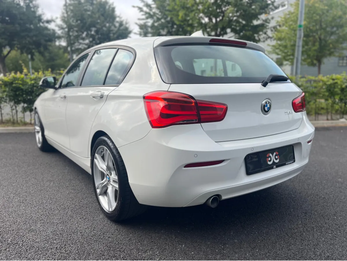 BMW 1-Series 116d EFFICIENT DYNAMICS PLUS *FULL SE - Image 3