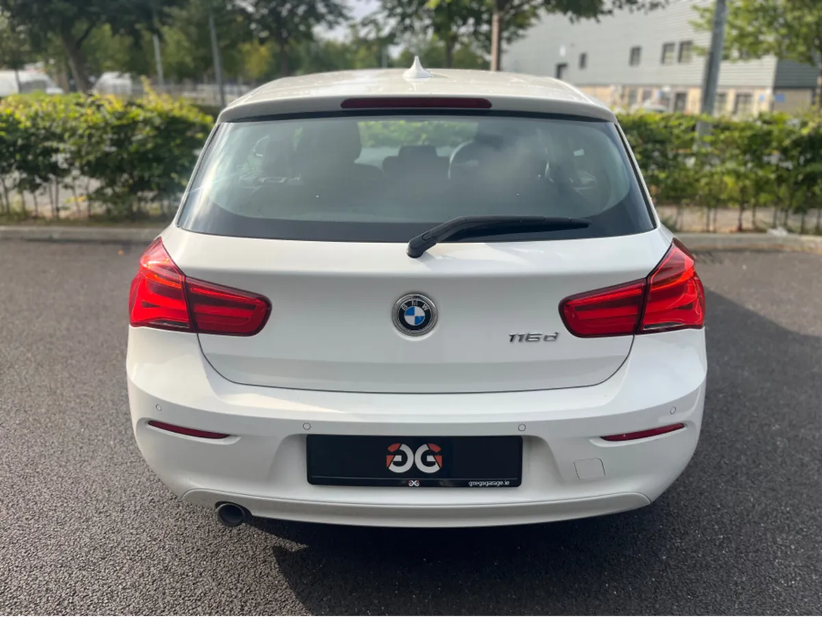 BMW 1-Series 116d EFFICIENT DYNAMICS PLUS *FULL SE - Image 4