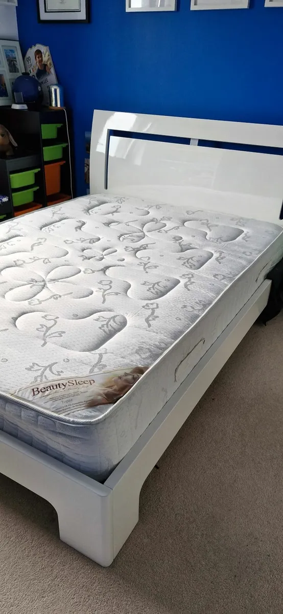 Double Bed