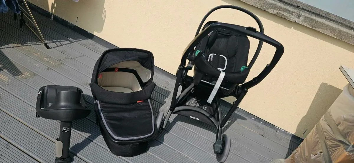 Pram - Image 1