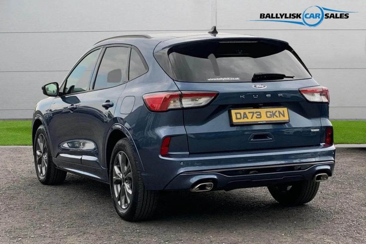 Ford Kuga 2.5h Fhev 190PS St-line Edition in Chro - Image 2
