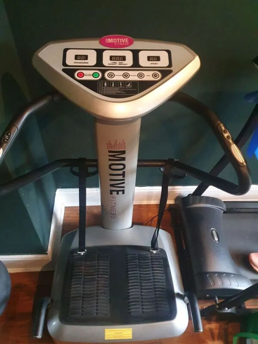 Motive Fitness Oscillating Energy VIBRO Plate - Image 1