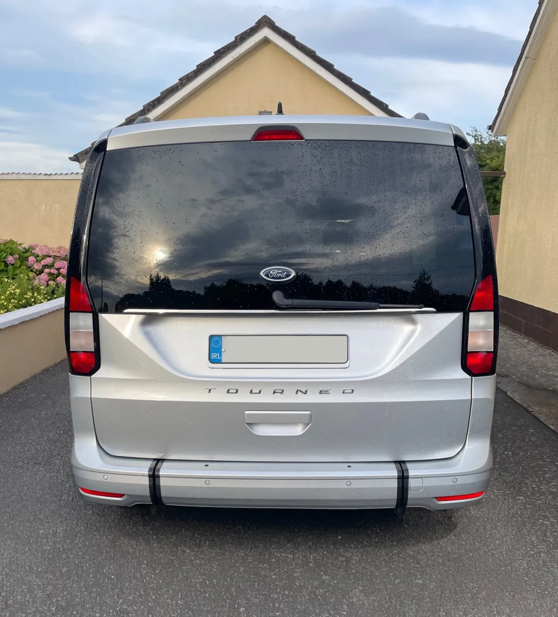 Ford Tourneo Connect 2023 Wheelchair Adapted Taxi - Image 3