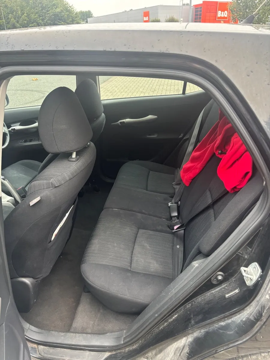 Toyota Auris 2008 - Image 3