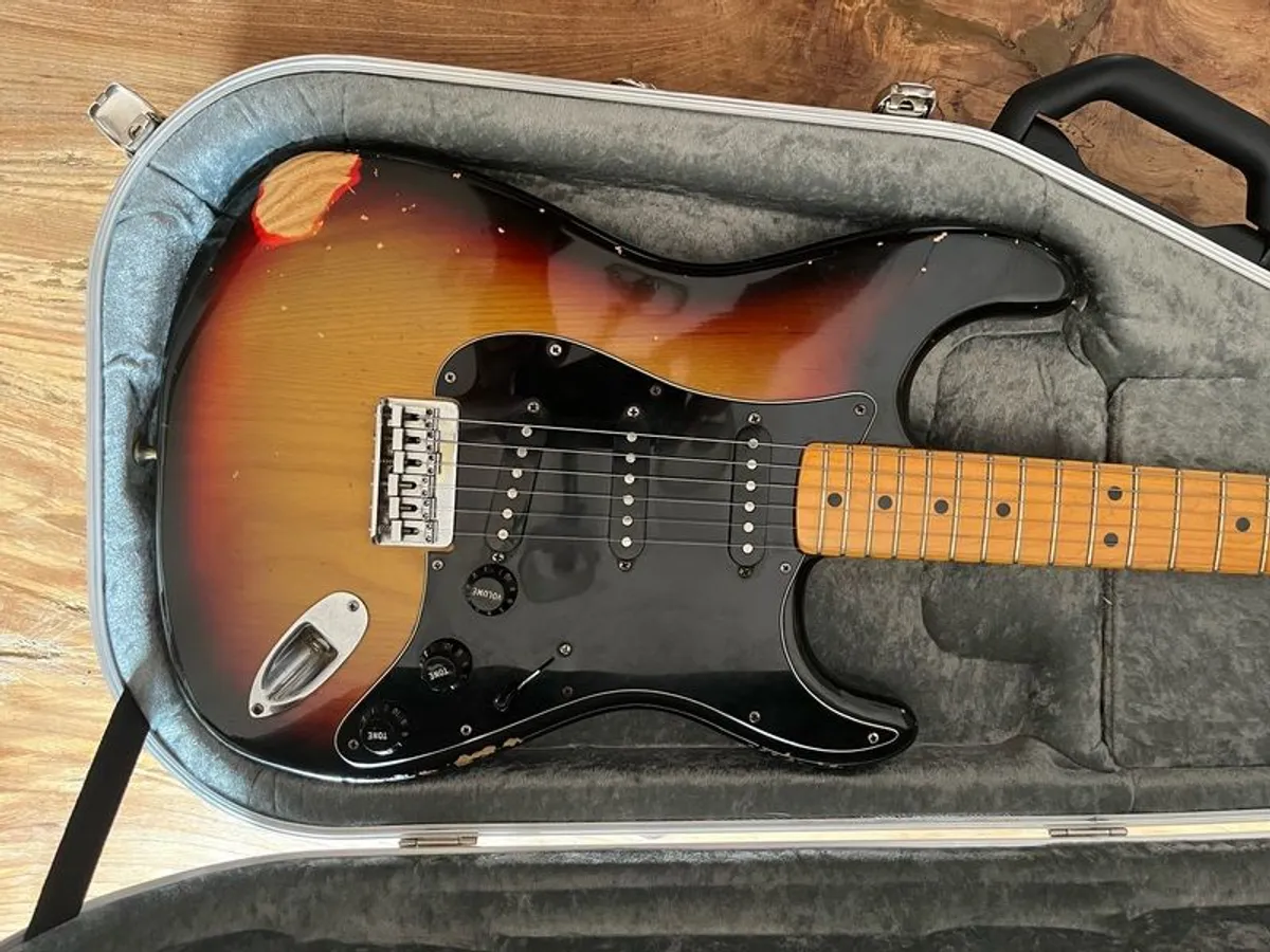 fender stratocaster 1977 - Image 2
