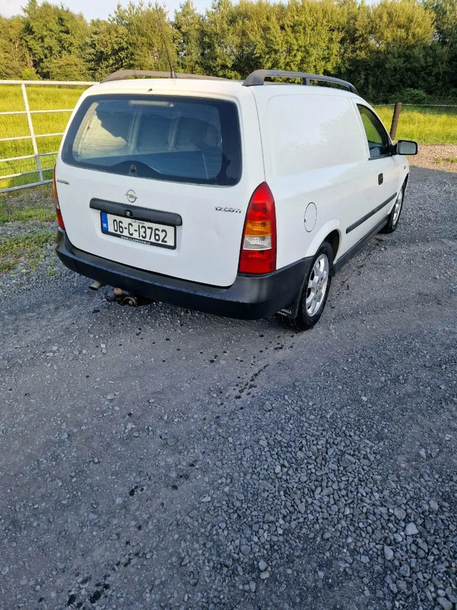 Opel Astra Van - Image 2