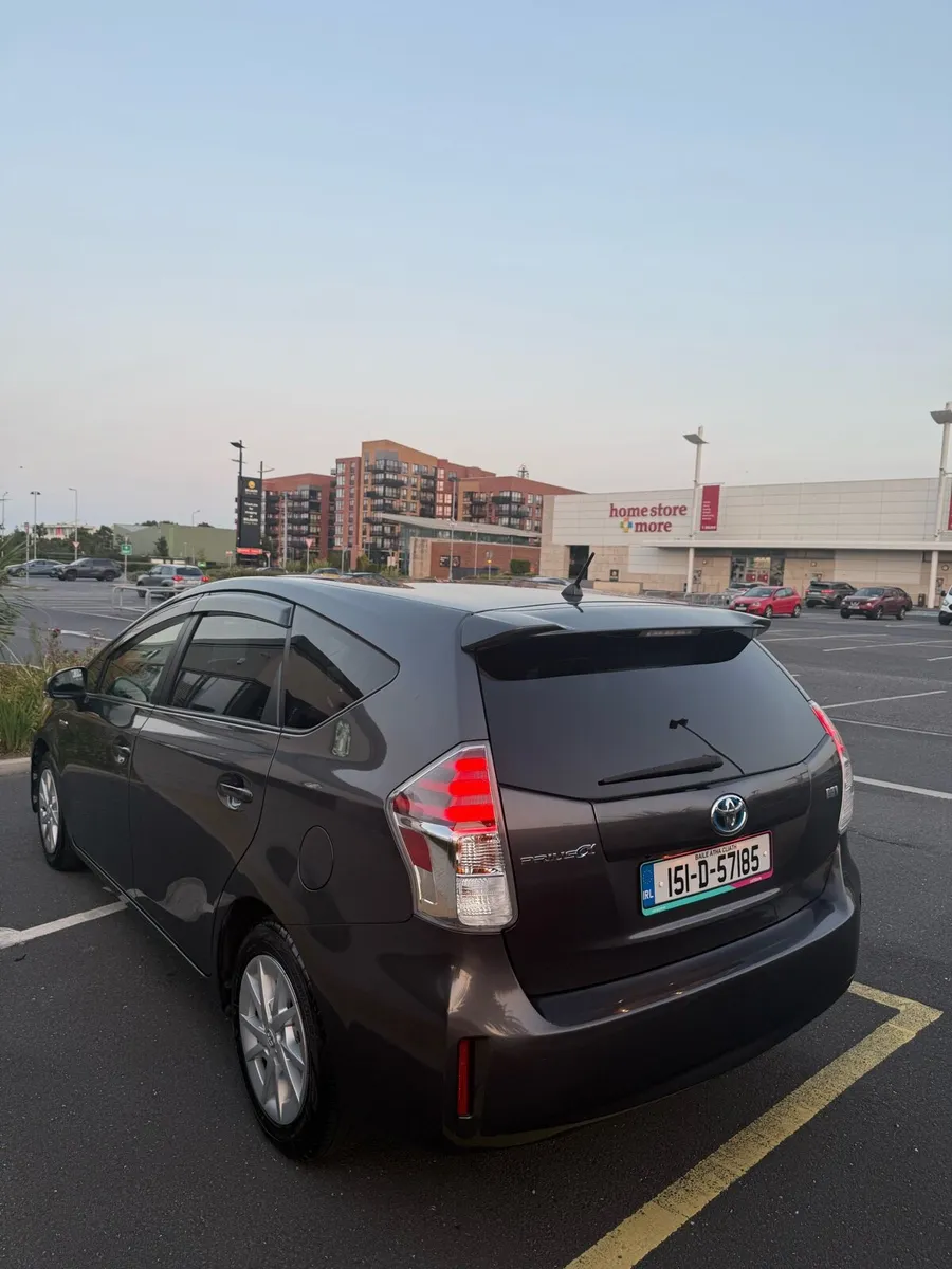 Toyota Prius - Image 4