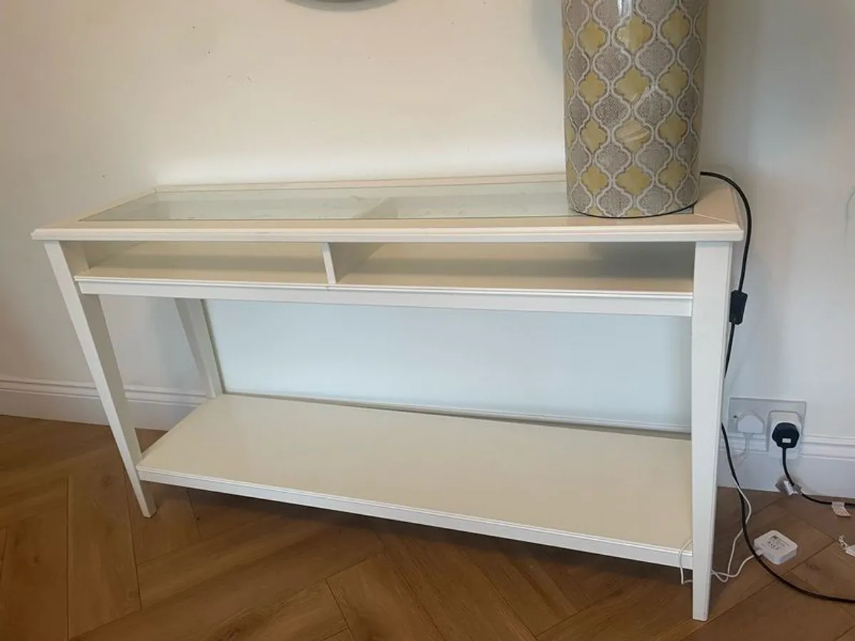 console table - Image 1
