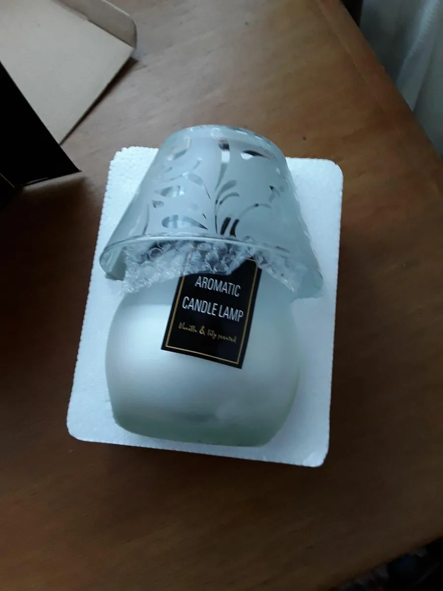 Brand new scented candle inbox unwanted gift - Image 2