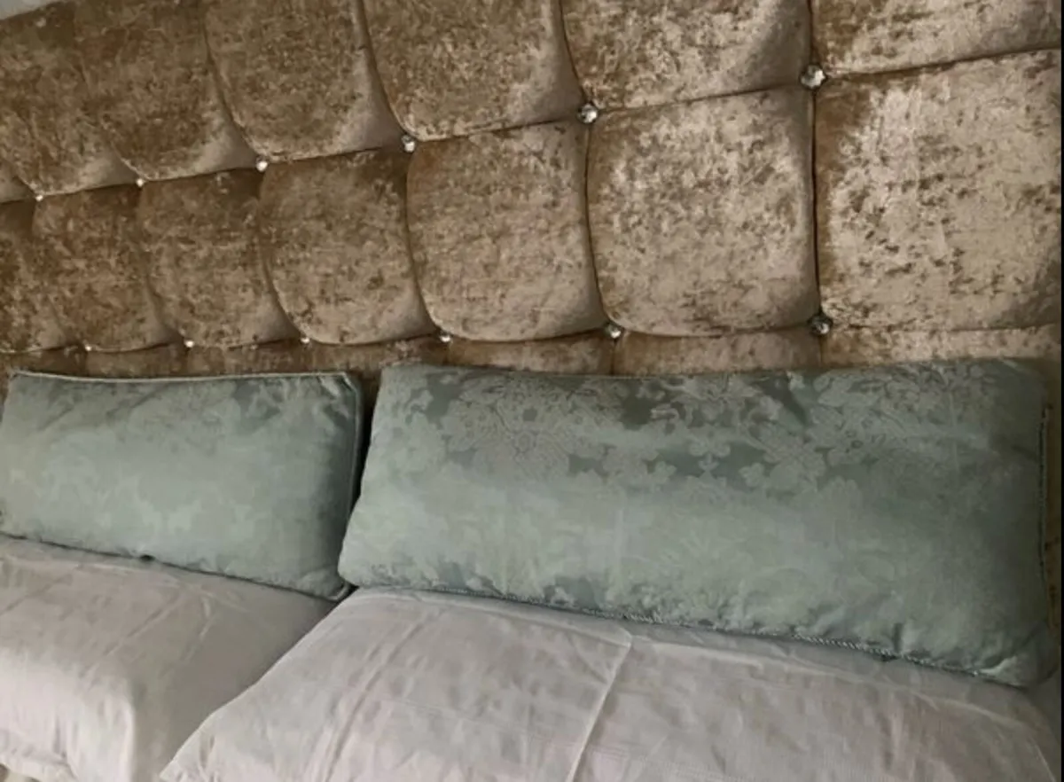Bedroom Cushions - Scatter Cushions - Image 2