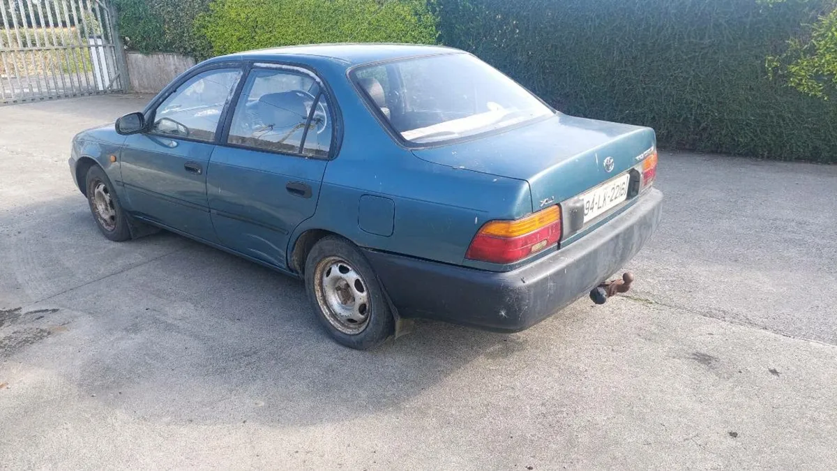 Toyota Corolla - Image 2