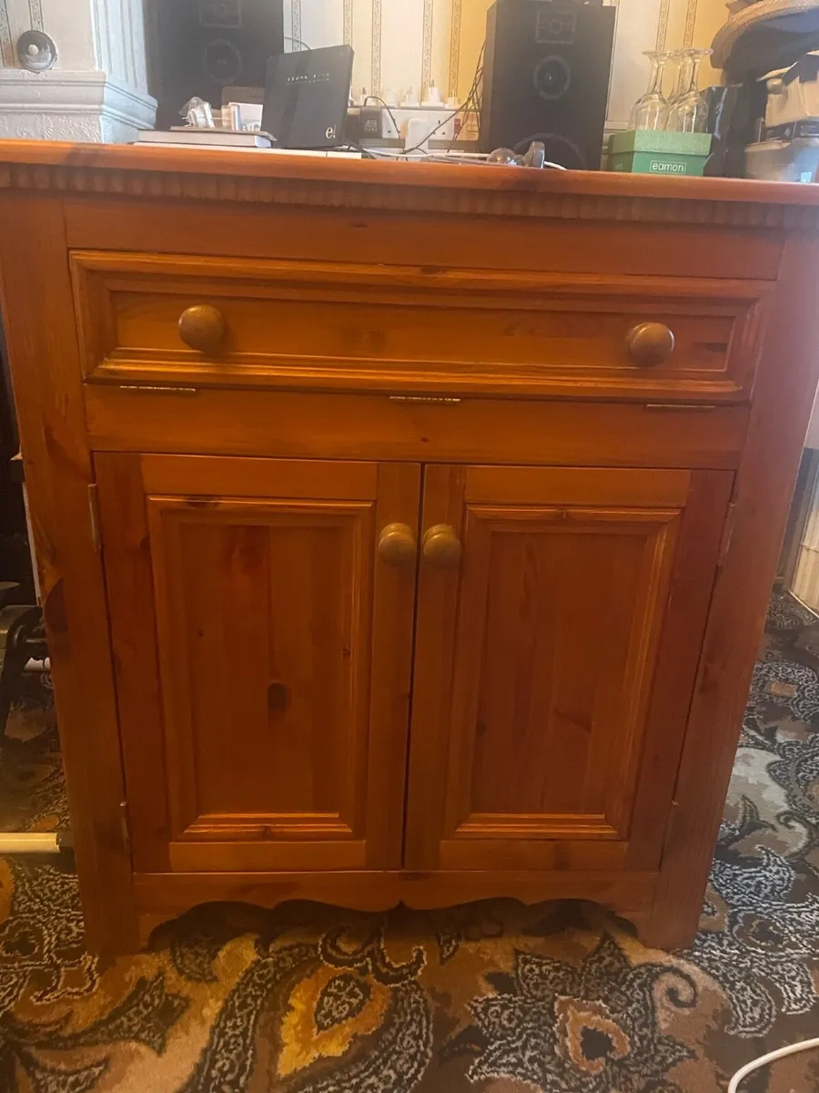 Cabinet - Image 2