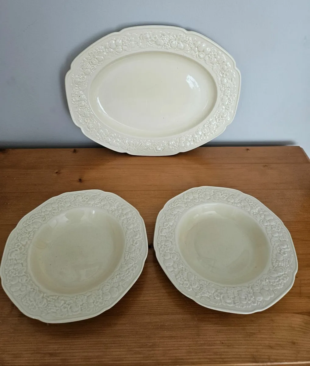 Vintage Dinnerware - Image 4