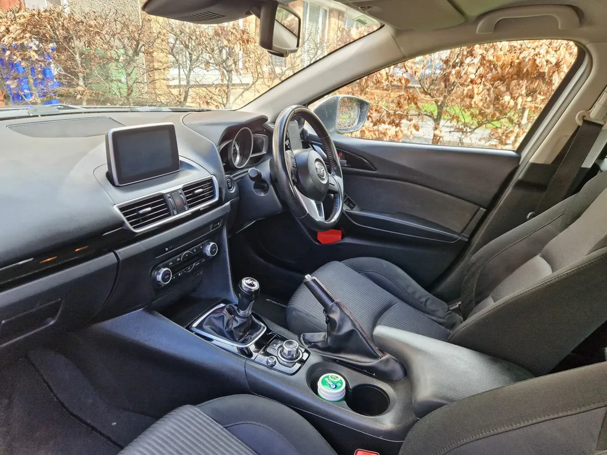 Mazda Mazda3 2015 - Image 3