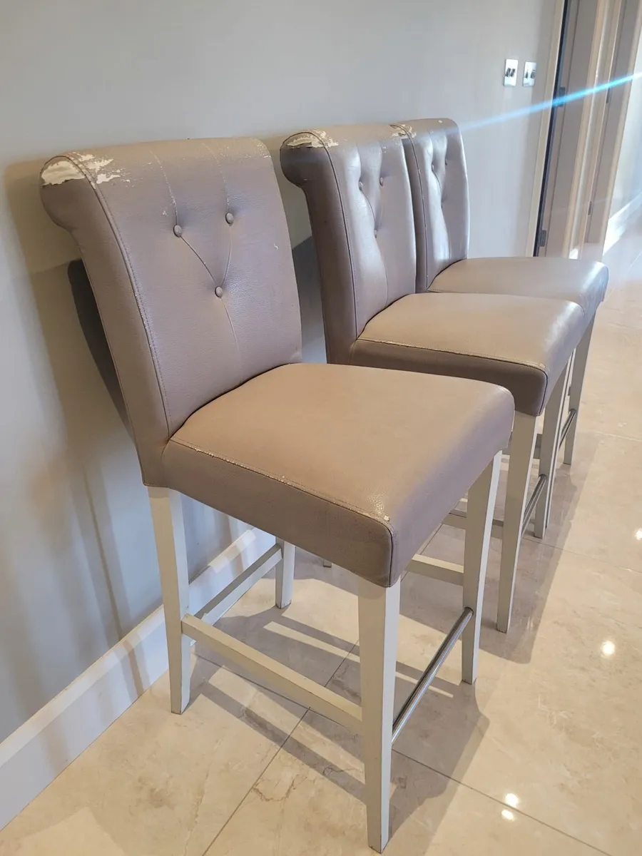 Island chairs - Image 4