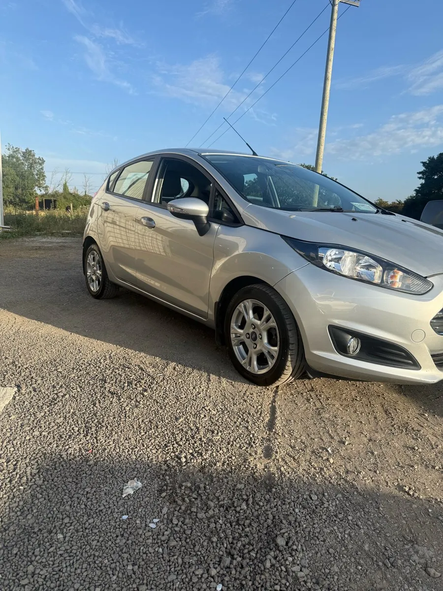 Ford fiesta - Image 3