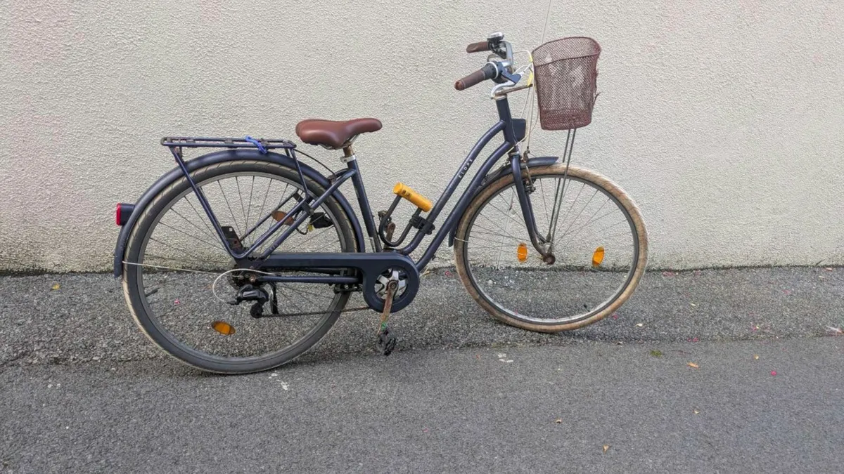 Low Frame City Bike Elops - Image 1