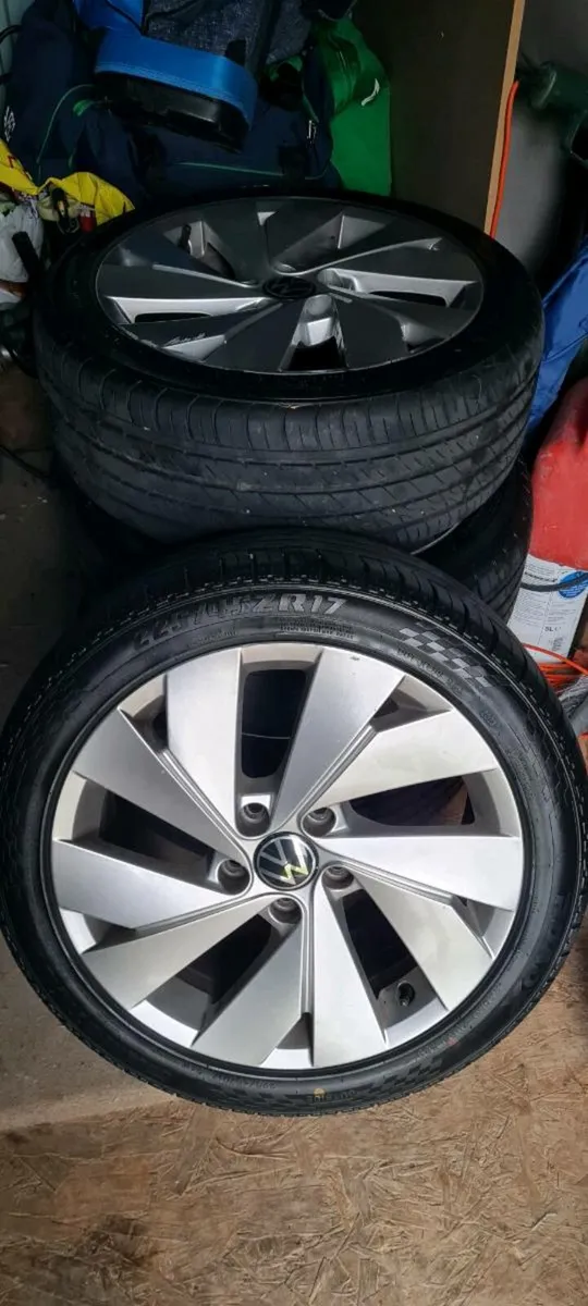 volkswagen golf wheels - Image 1