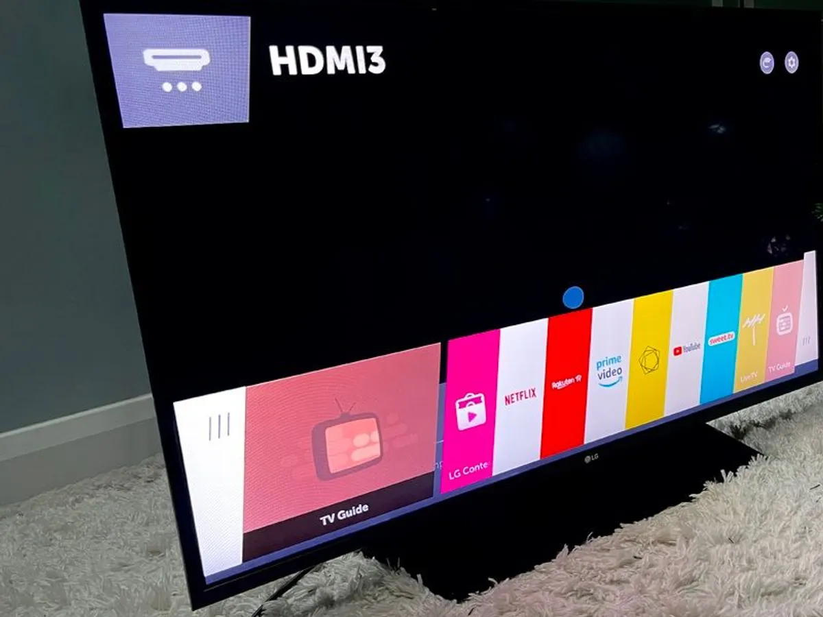 43 inches LG LED Smart TV - Image 1