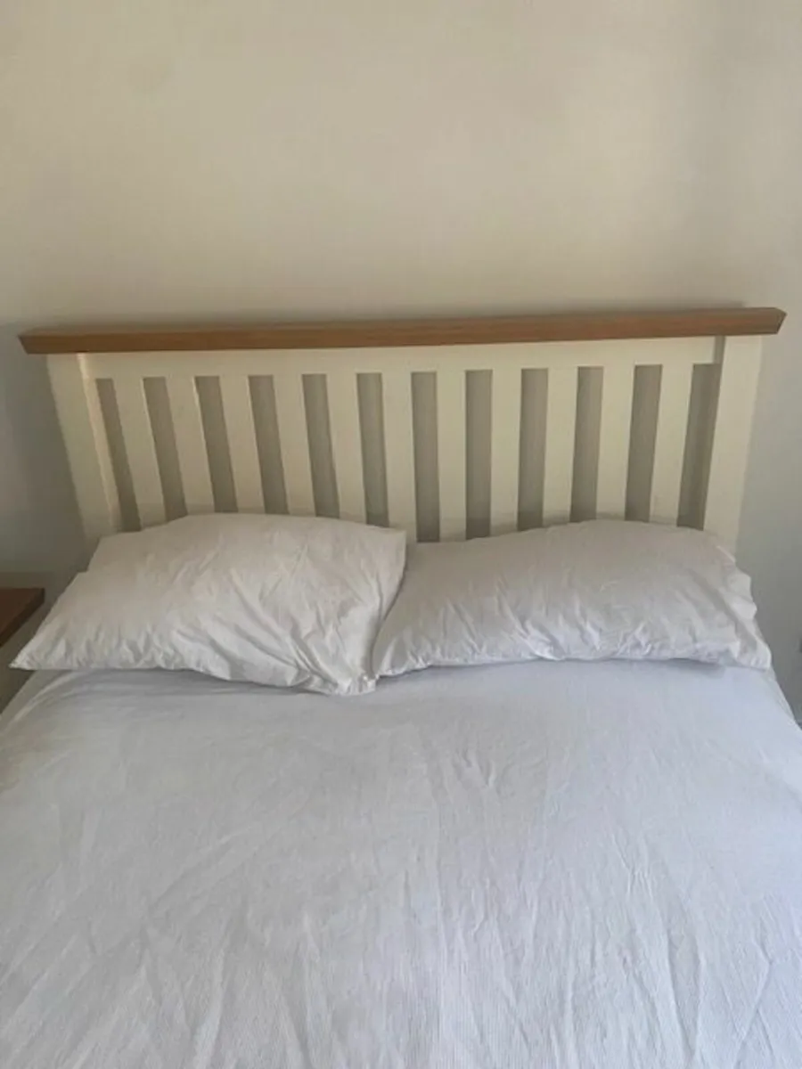 Double bed - Image 3