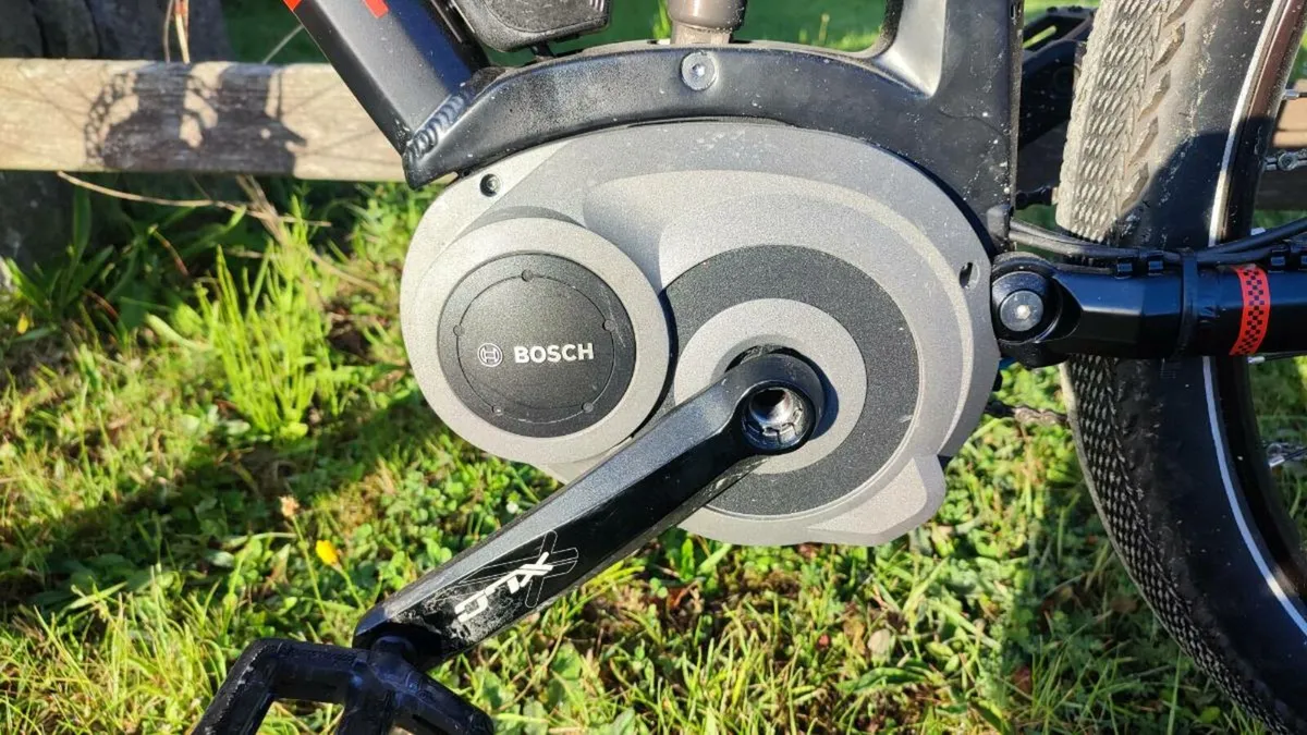 EBIKE BOSCH eM02 RANGE NEW 10, KM ONLY - Image 2