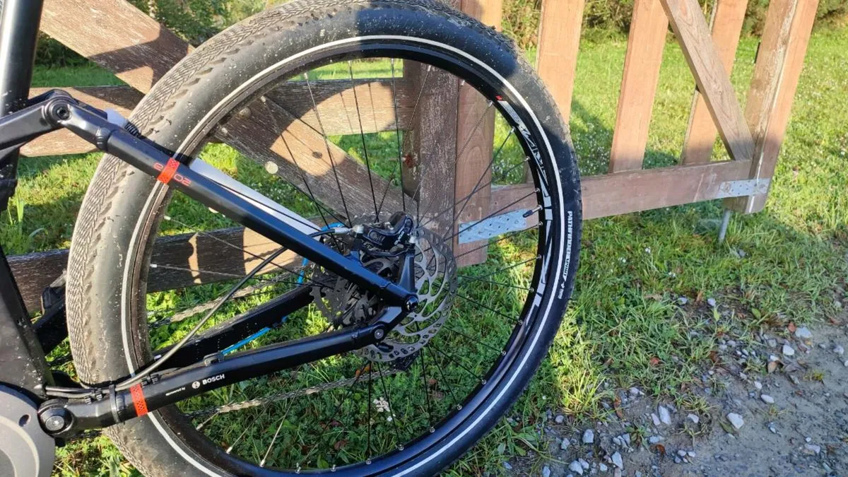 EBIKE BOSCH eM02 RANGE NEW 10, KM ONLY - Image 4