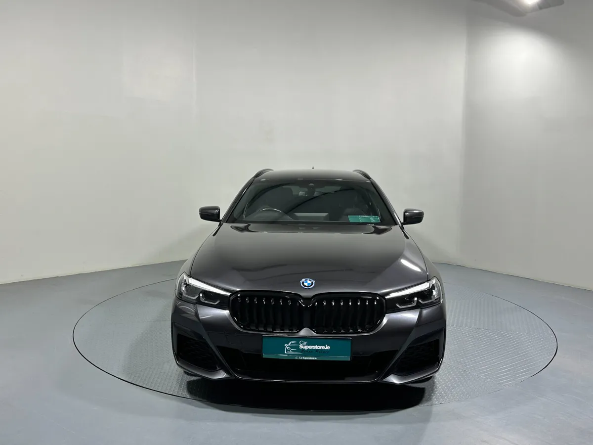 BMW 5 Series 530E M Sport Touring 212 (2021) - Image 2