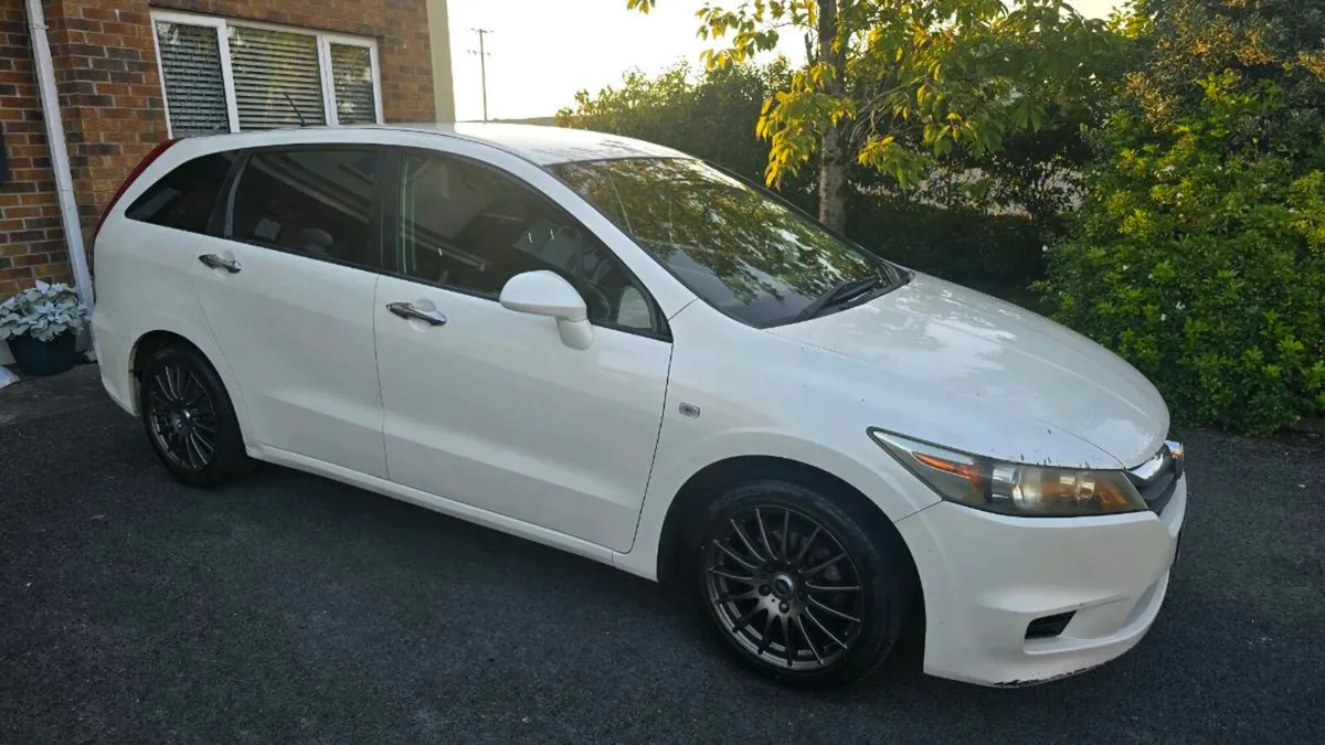 Honda Stream Fresh NCT - Image 1