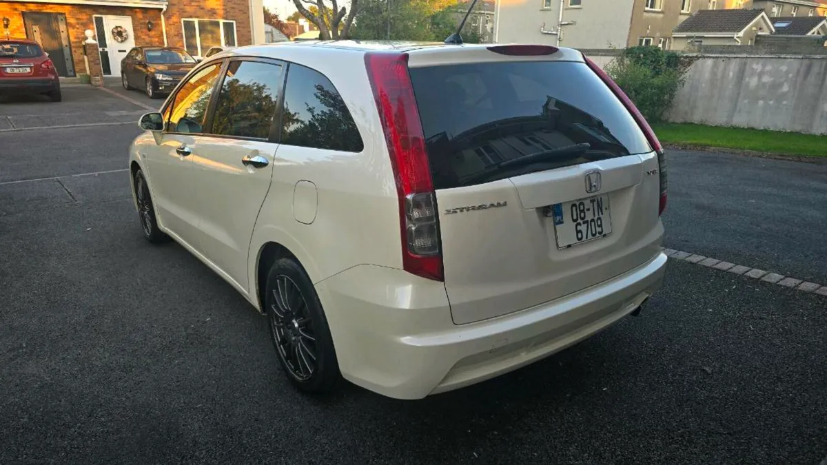 Honda Stream Fresh NCT - Image 4