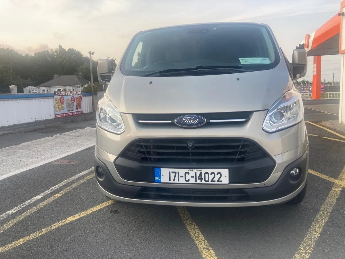 2017 Ford Tourneo Very low mileage 146 km - Image 3