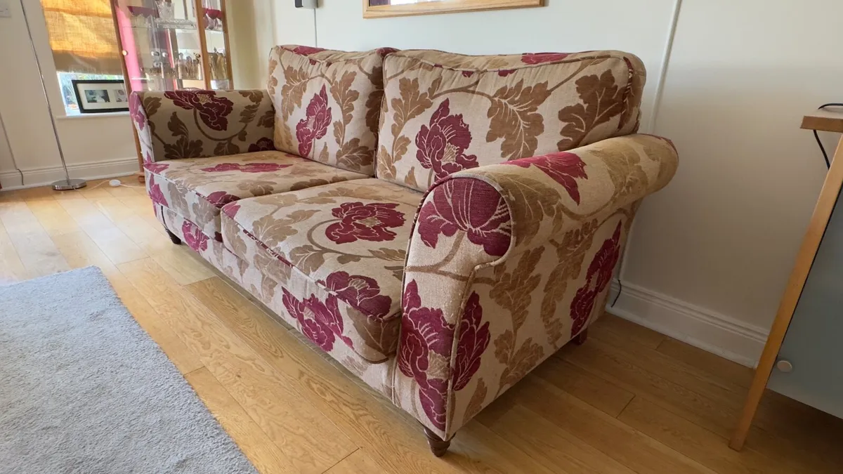 3 seater and 2.5 seater Couches - Image 2