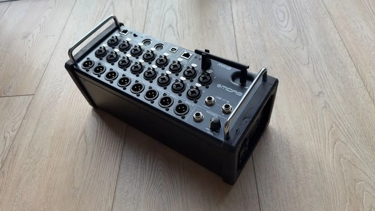Digital Mixer - Image 2