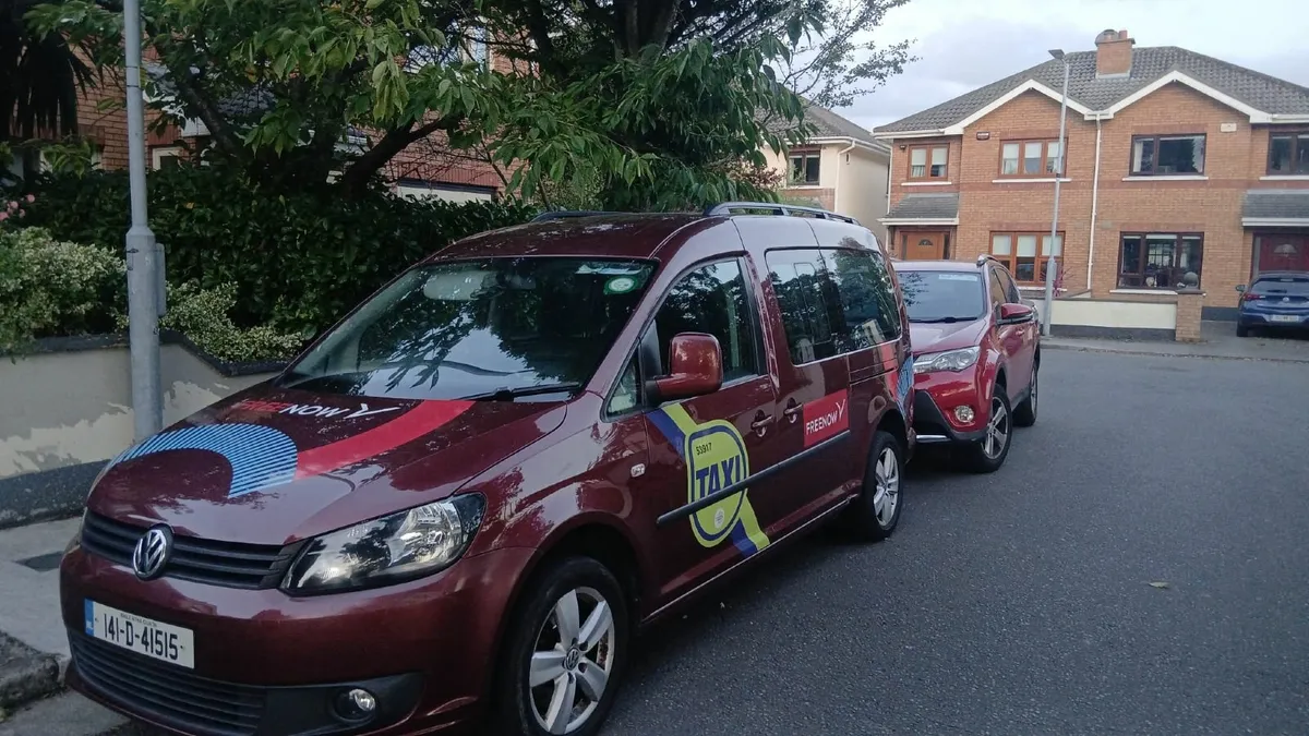 Taxi plate for rent - Image 1