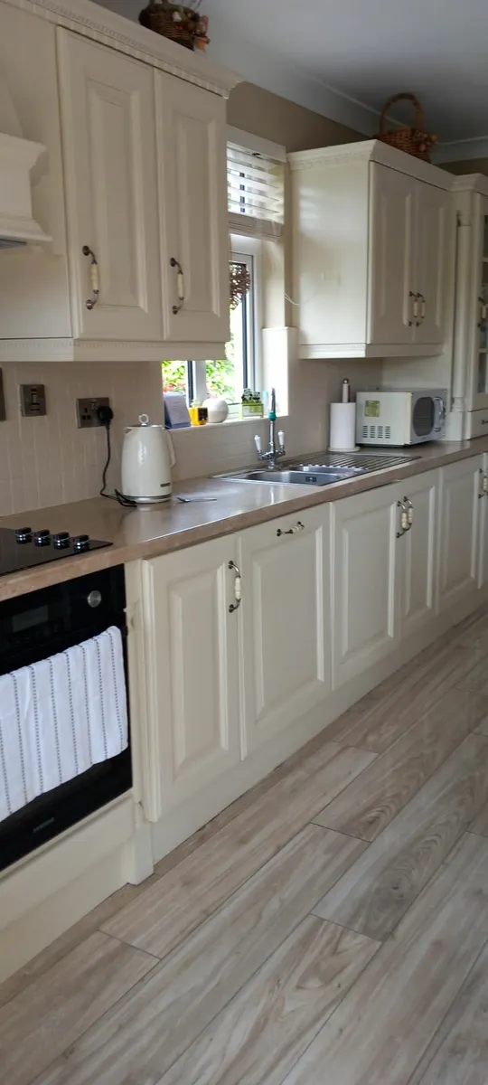 Kitchen For Sale - Image 2
