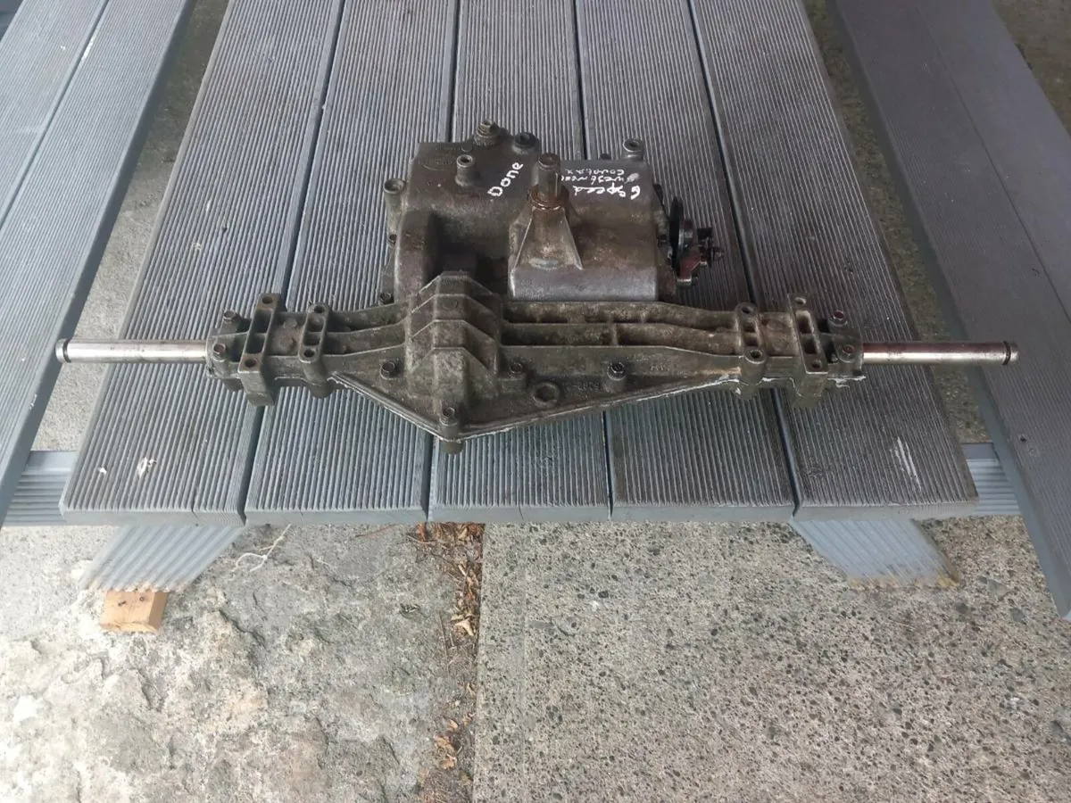 Westwood/Countax manual gearbox for sale - Image 4