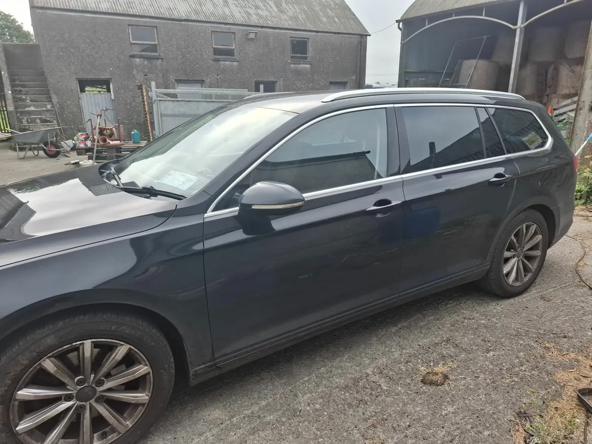 Volkswagen Passat 2015 - Image 1