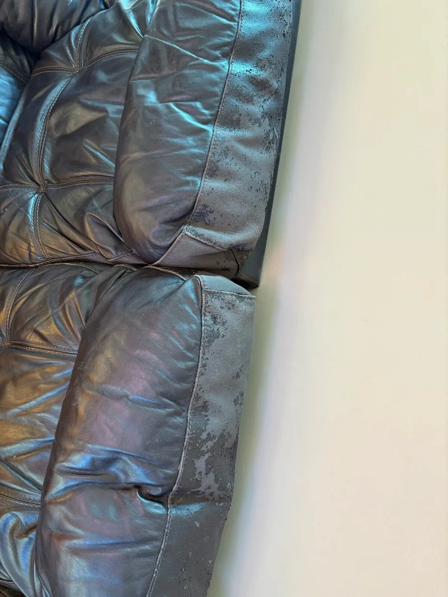 FREE 3 SEATER COUCH - Image 2