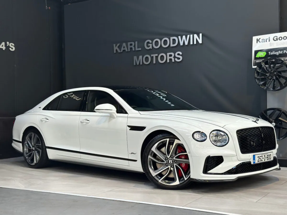 4.0 V8 SPEED FIRST EDITION - Image 1