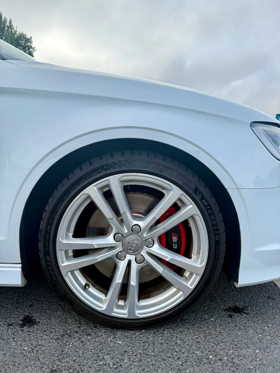 AUDI S3 SALOON White - Image 3