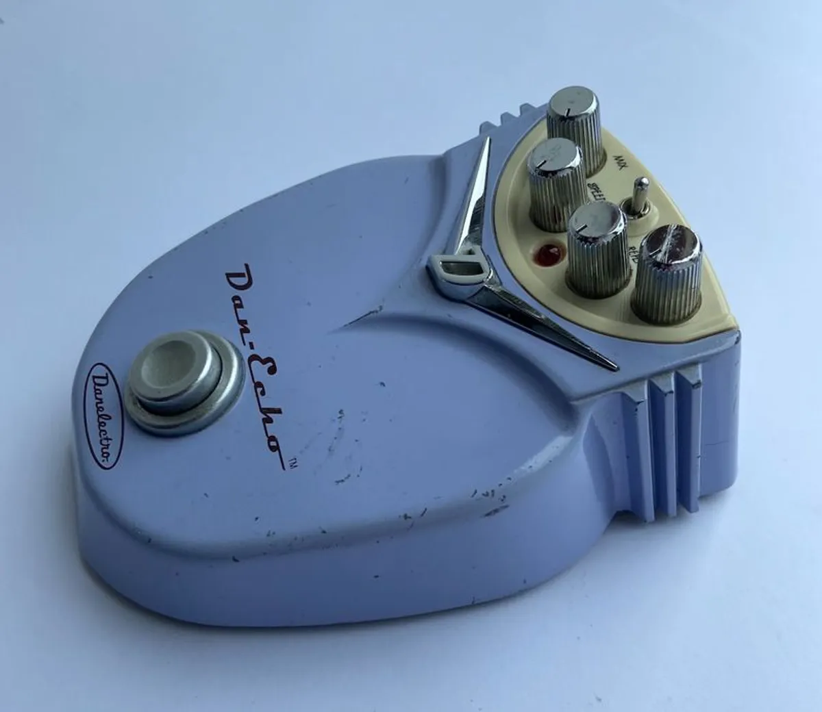 Danelectro Dan-Echo Delay Effects Pedal - Image 1