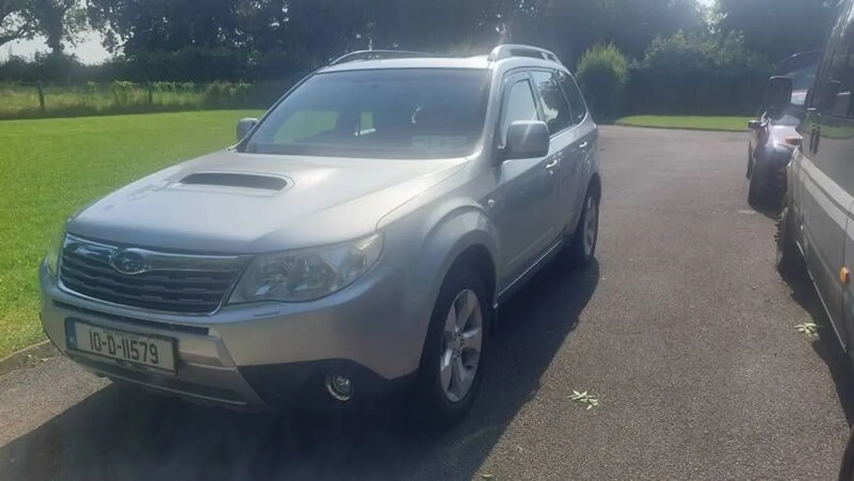 2010 Subaru Forester - Image 2
