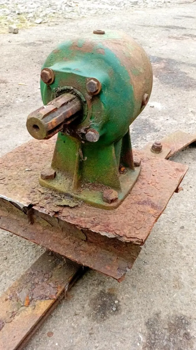Topper Gearbox - Image 1