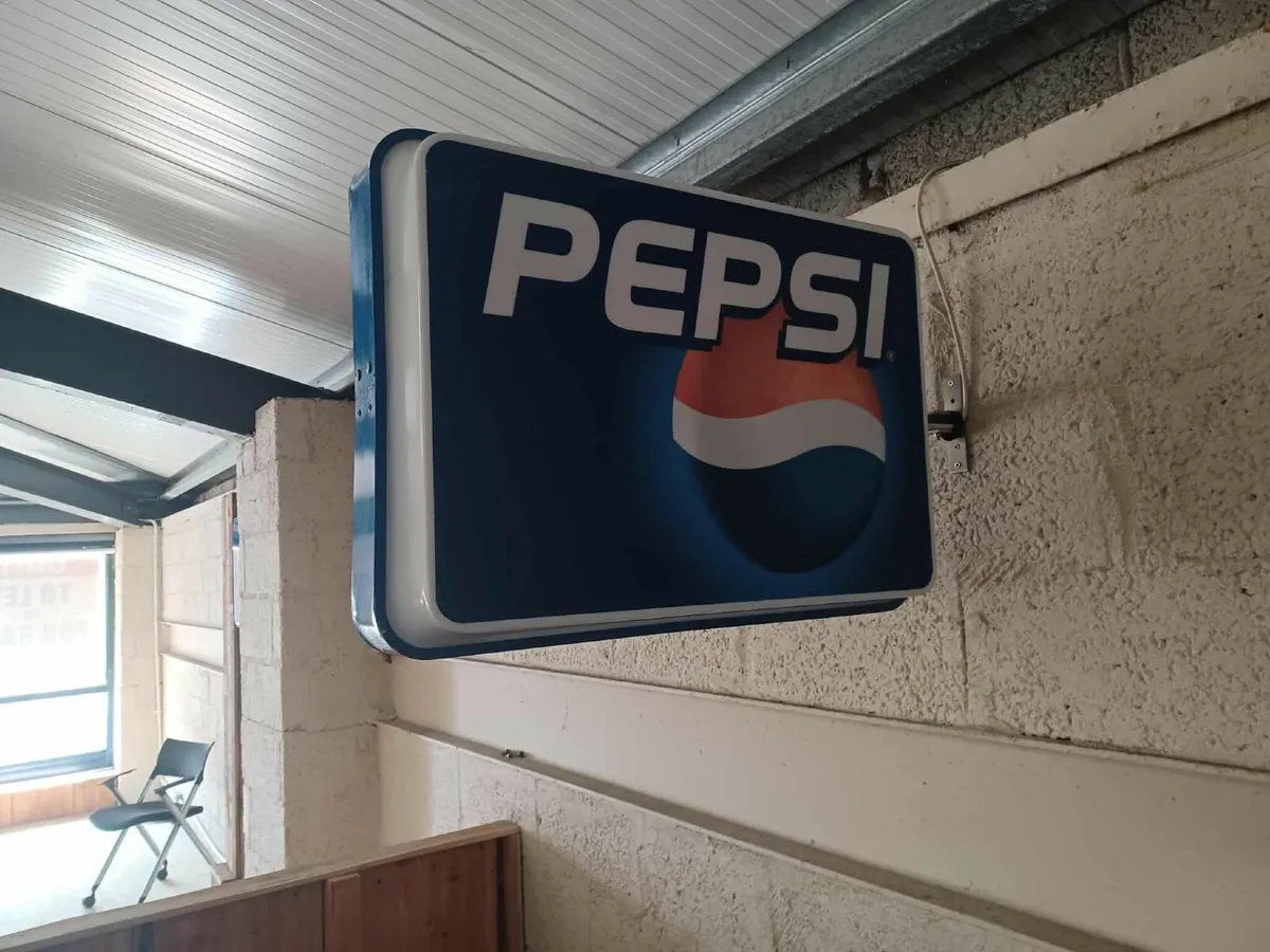 Vintage Pepsi Illuminated Sign - Image 4