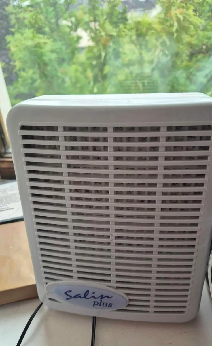 Salin Plus Salt Therapy Air Purifier – Like New + - Image 2