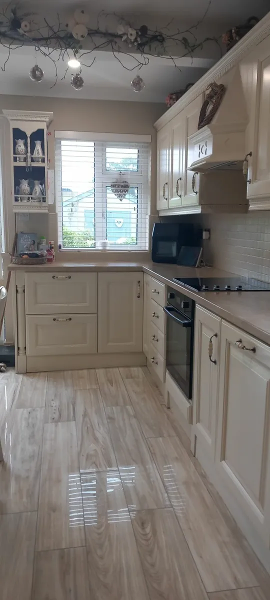 Kitchen For Sale - Image 1