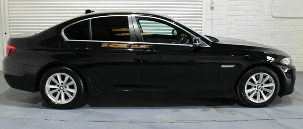 BMW 5-Series 2016 - Image 2
