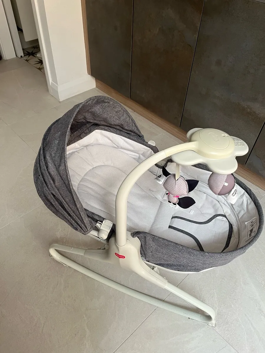 Baby swing chair - Image 2
